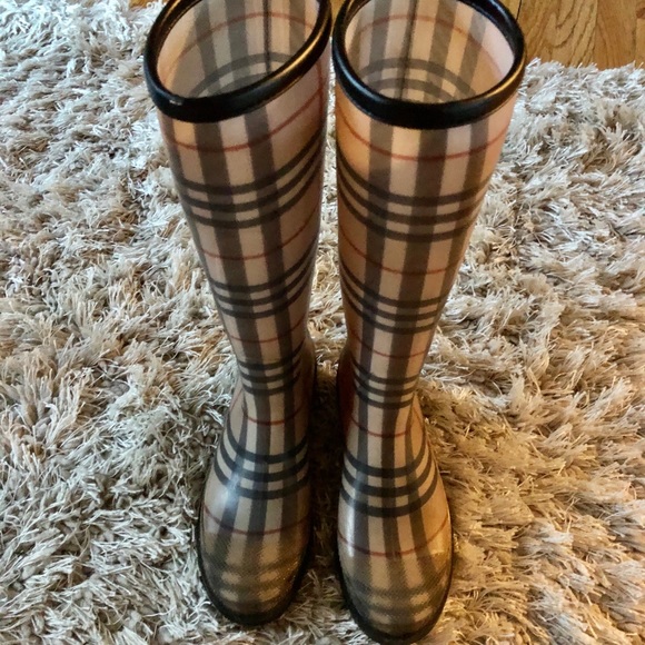 Burberry Shoes - BURBERRY Tall waterproof boots